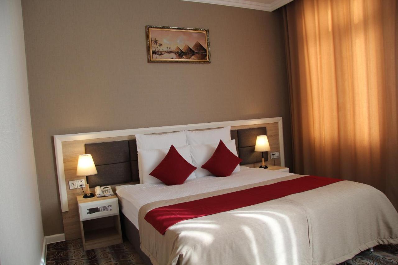 Metro City Hotel Baku Exterior photo